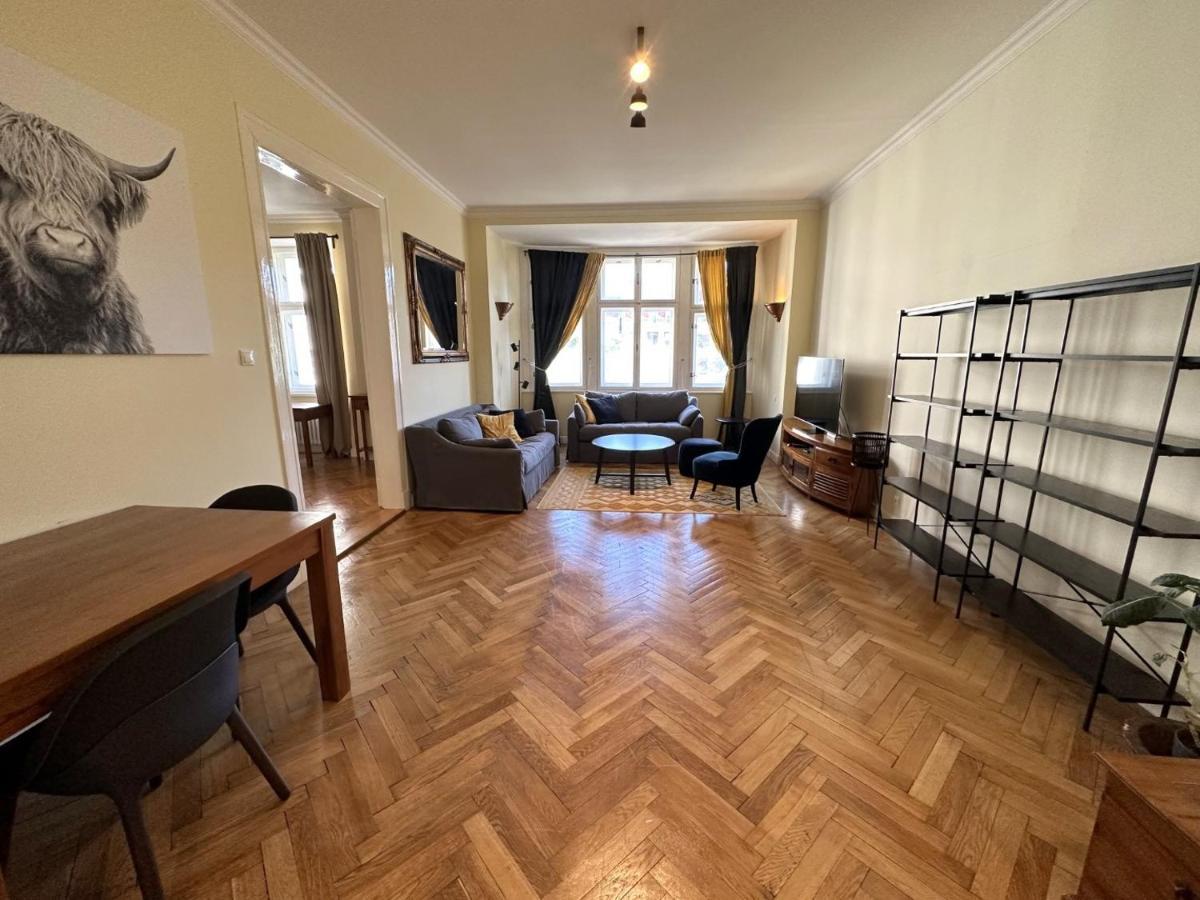 Gorkeho Apartment In City Centre Bratislava Exterior foto
