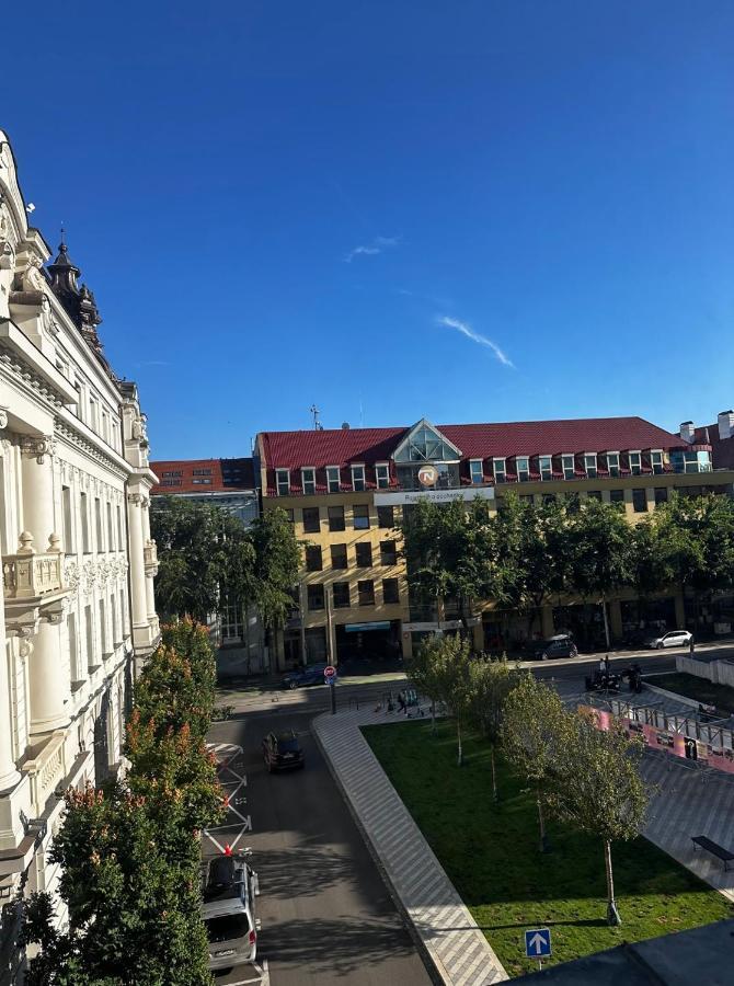 Gorkeho Apartment In City Centre Bratislava Exterior foto
